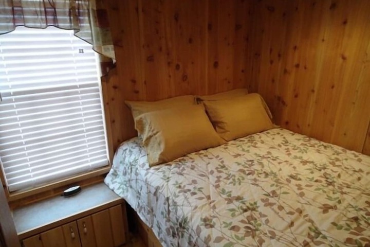 Room 10 of 53