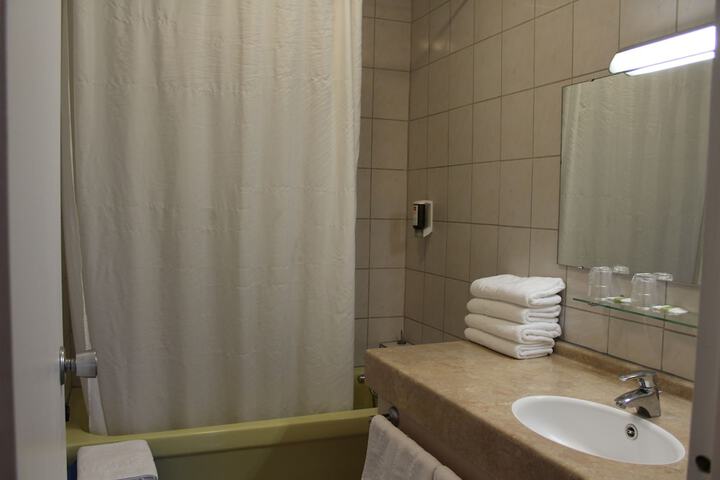 Room 18 of 44