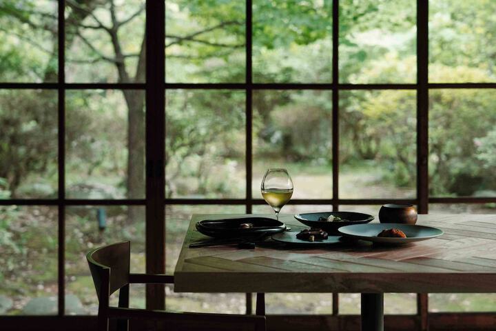 Dining 66 of 99