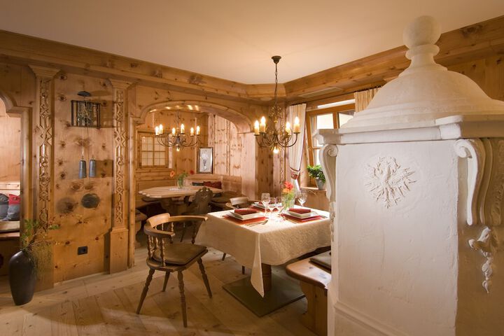 Dining 134 of 188