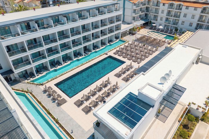 Hotel 183 of 185