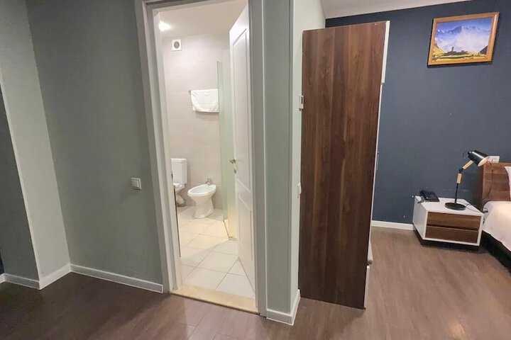 Room 138 of 240