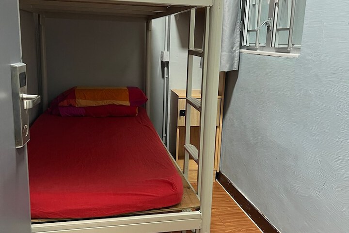 Room 19 of 78