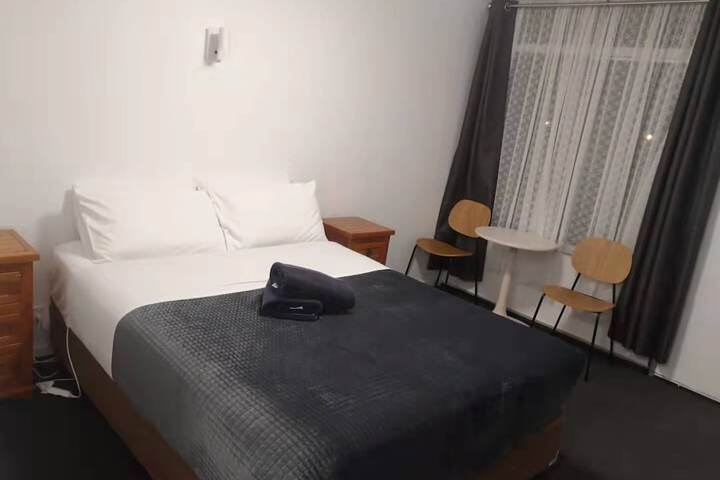 Room 2 of 45