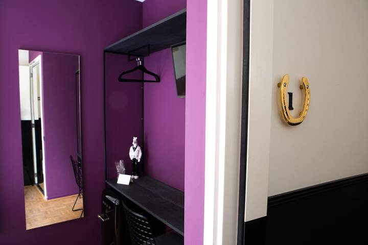 Room 22 of 61