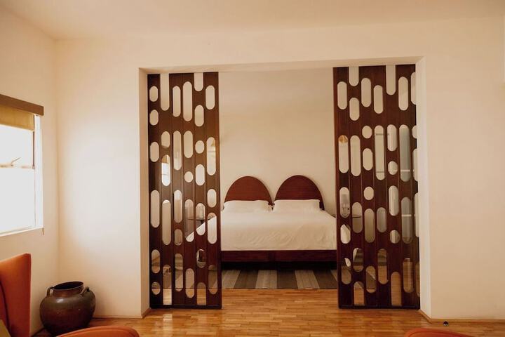 Room 38 of 103