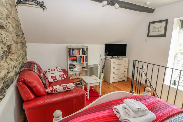 Room 3 of 13