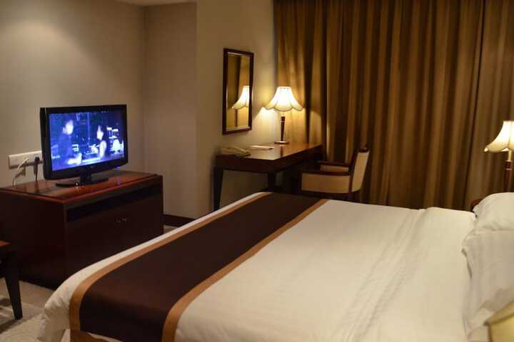 Room 7 of 22