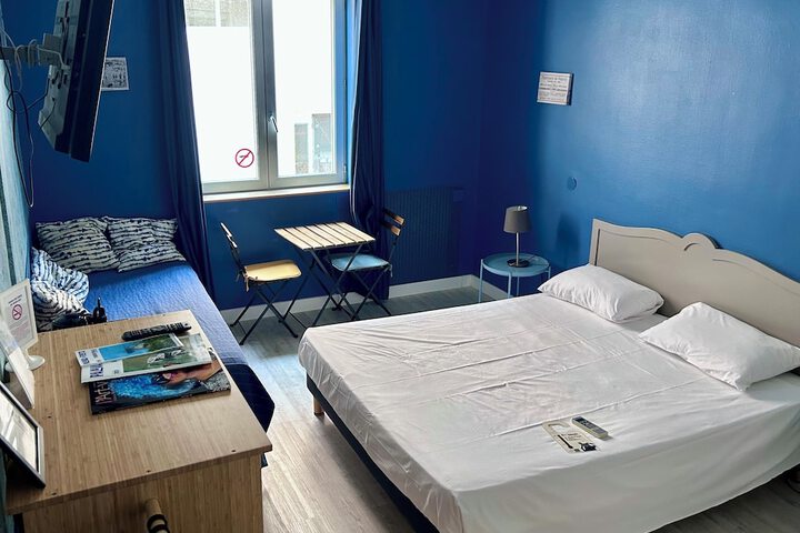 Room 35 of 77