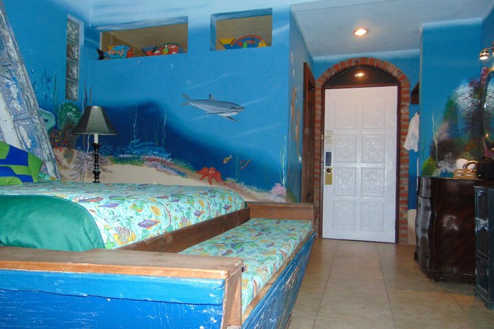 Room 181 of 413