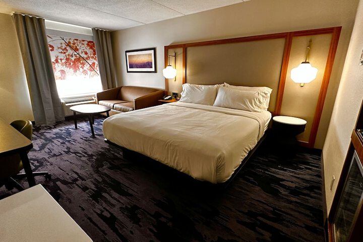 Room 14 of 74