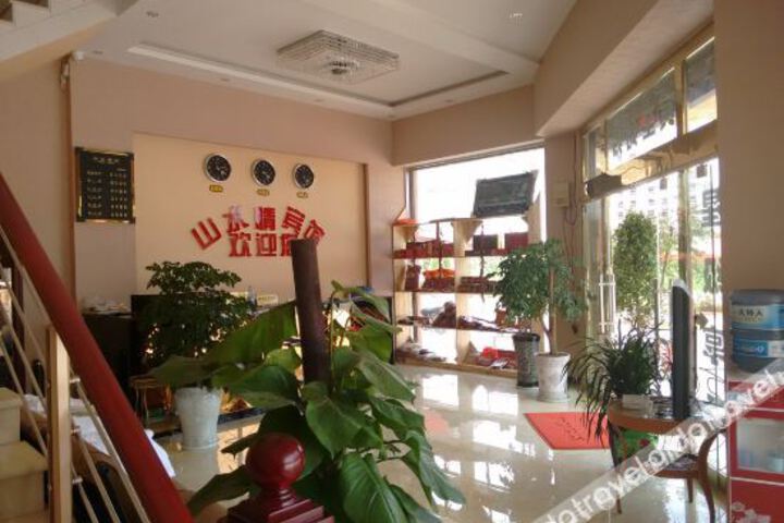 Hotel 3 of 6