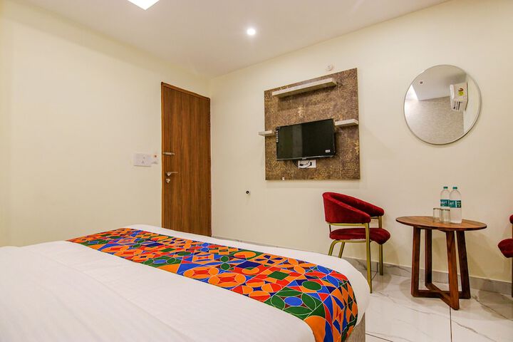 Room 14 of 43