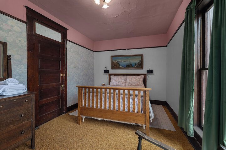 Room 14 of 91