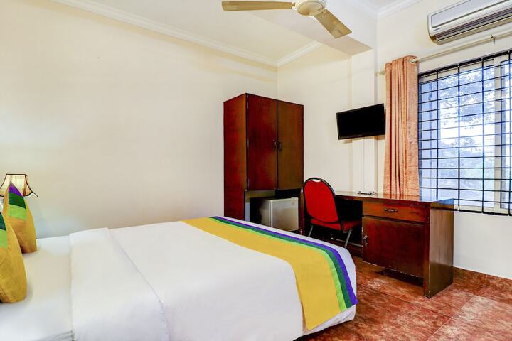 Room 30 of 49