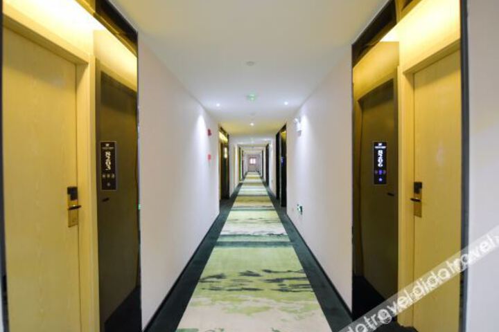 Hotel Interior 10 of 23