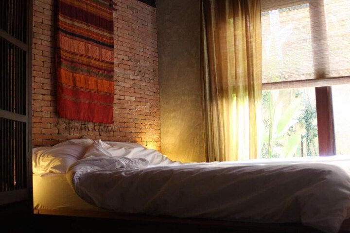 Room 18 of 47