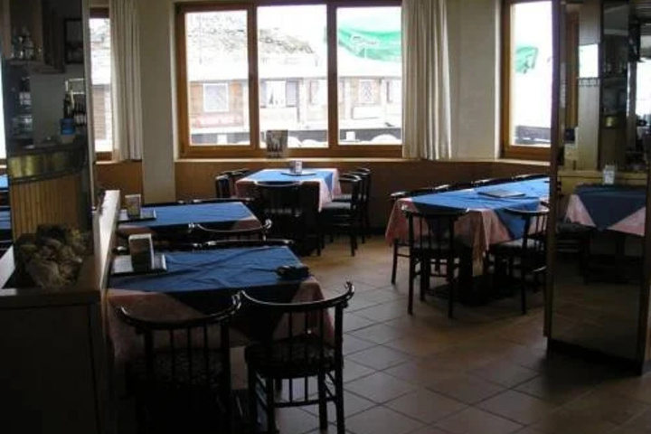 Dining 15 of 15