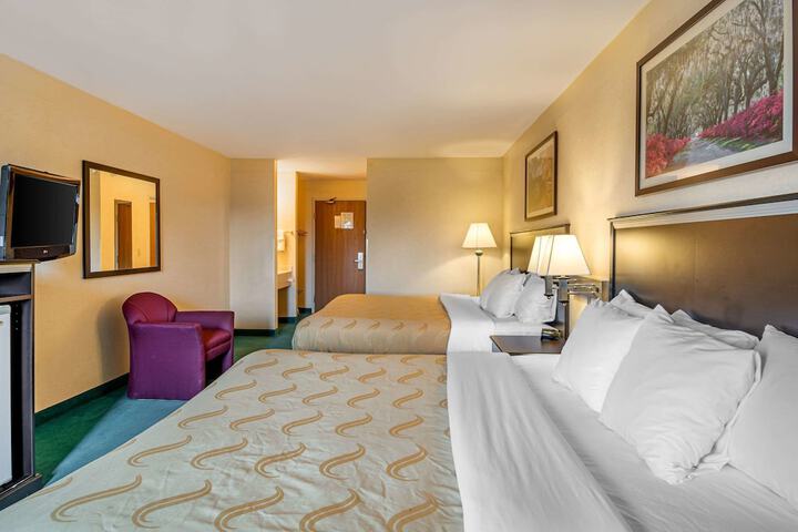 Room 49 of 107