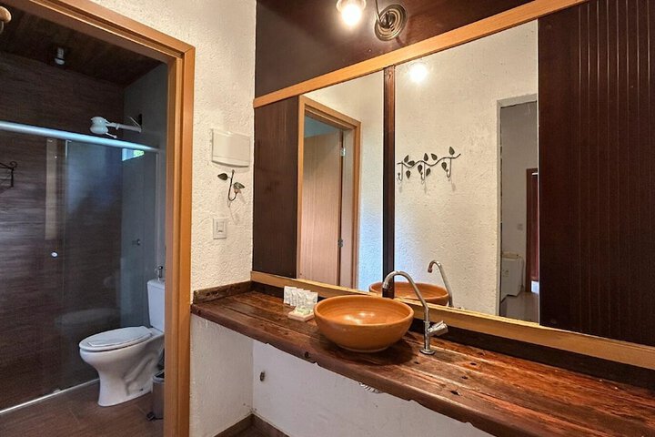 Room 19 of 39