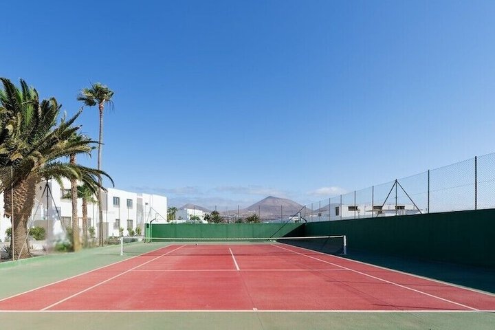 Tennis court