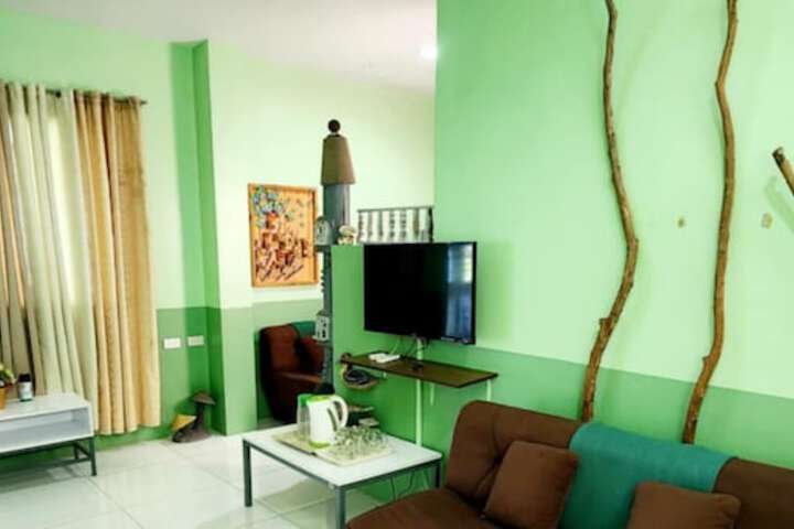 Room 15 of 87