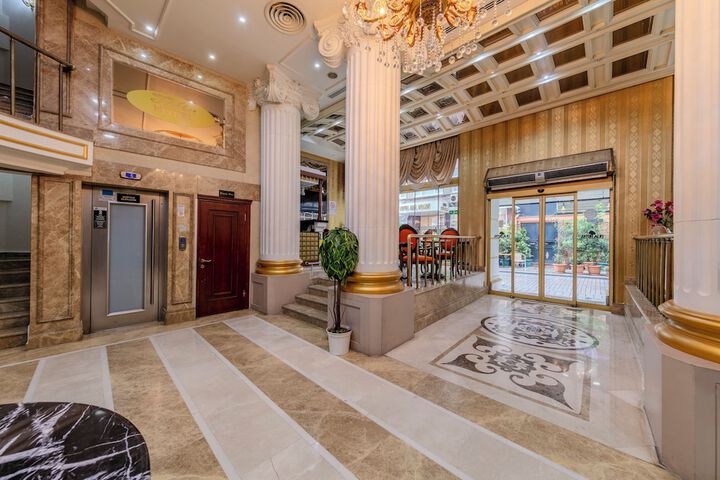 Guest Lobby