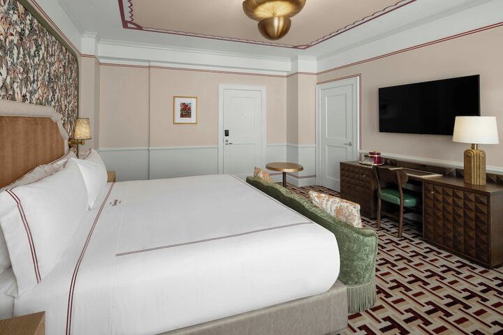 Room 20 of 81