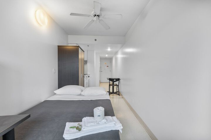 Room 19 of 42