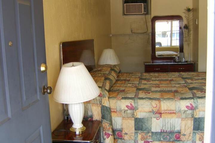 Room 3 of 12