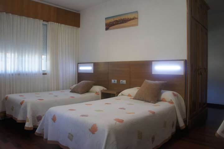 Room 5 of 62