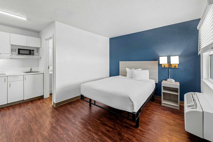 Room 4 of 19