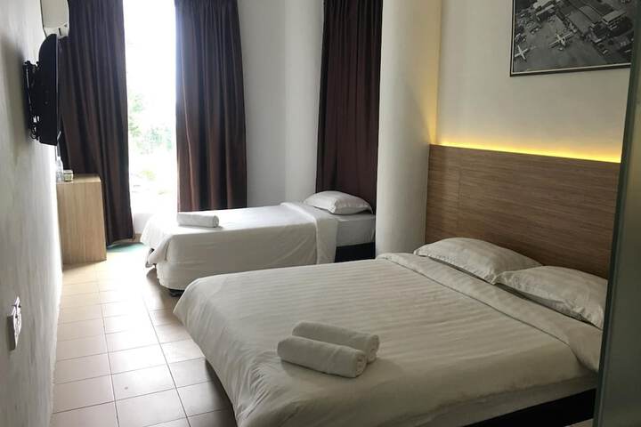 Room 20 of 38