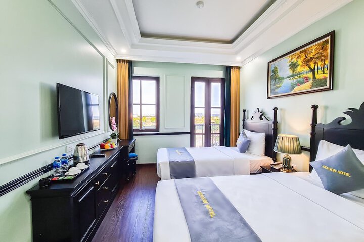 Room 10 of 21