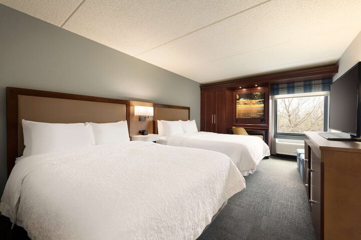 Room 10 of 30