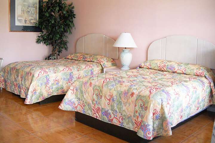 Basic Double Bed (3 of 17)