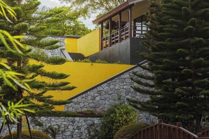 Hotel Exterior 174 of 193