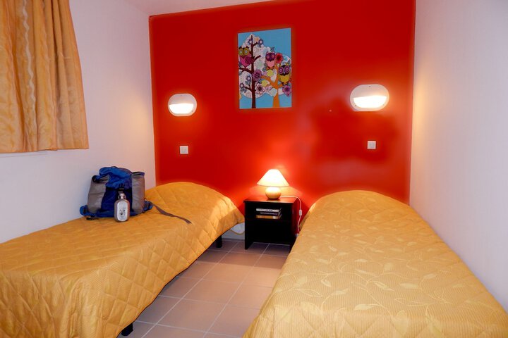 Room 5 of 15