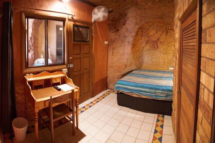 Room 7 of 41