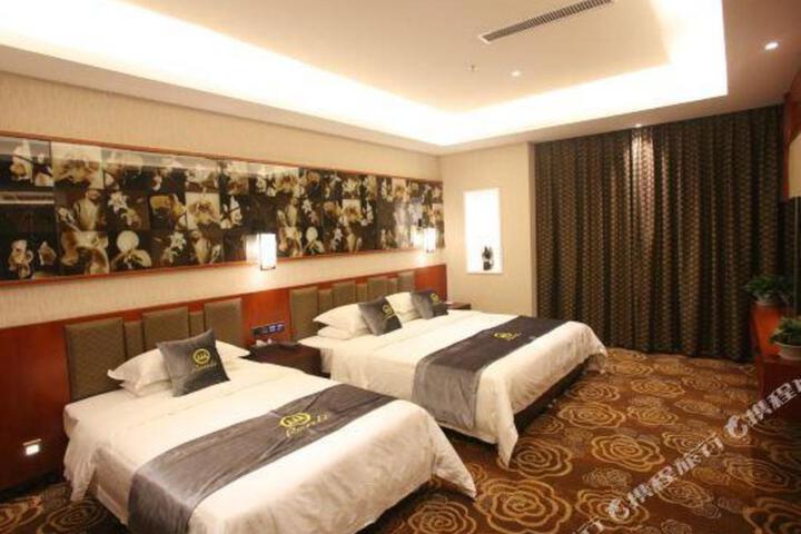 Renli Art Hotel