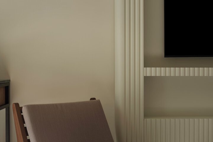 Room 104 of 247