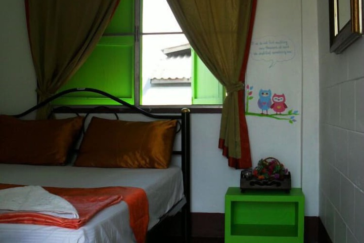 Room 10 of 24