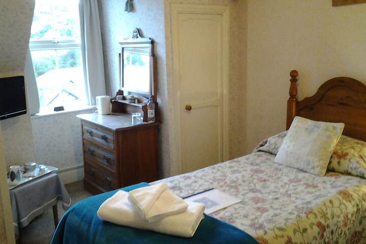 Room 20 of 37