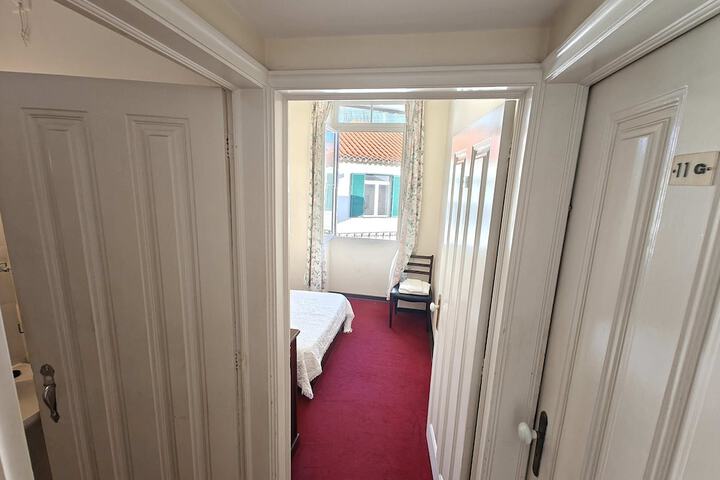 Room 22 of 141