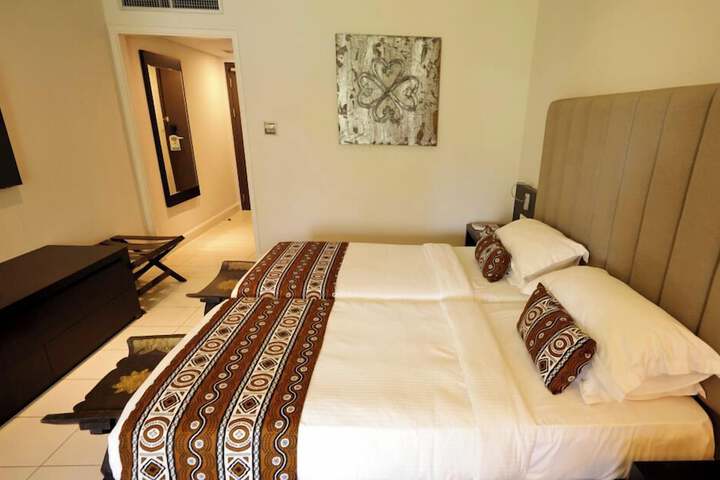 Room 104 of 261