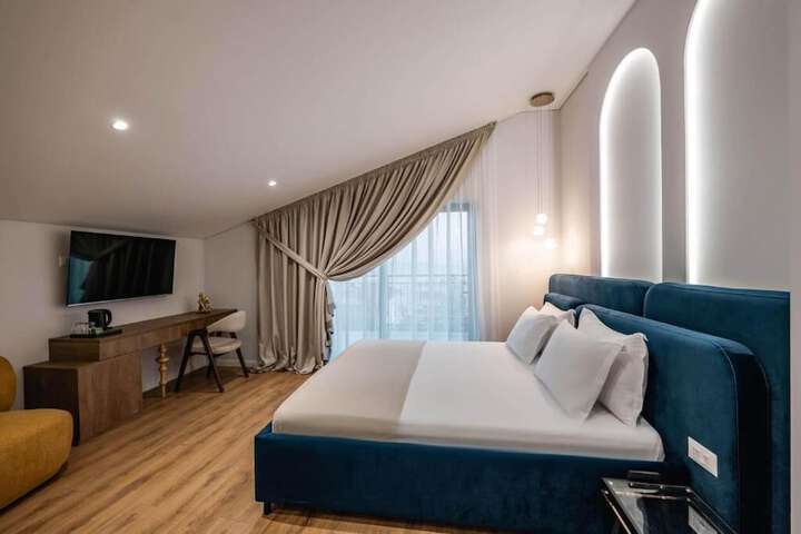 Room 48 of 189
