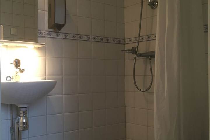 Room 44 of 71