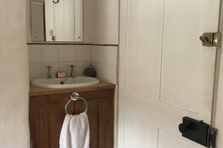 Room 26 of 42