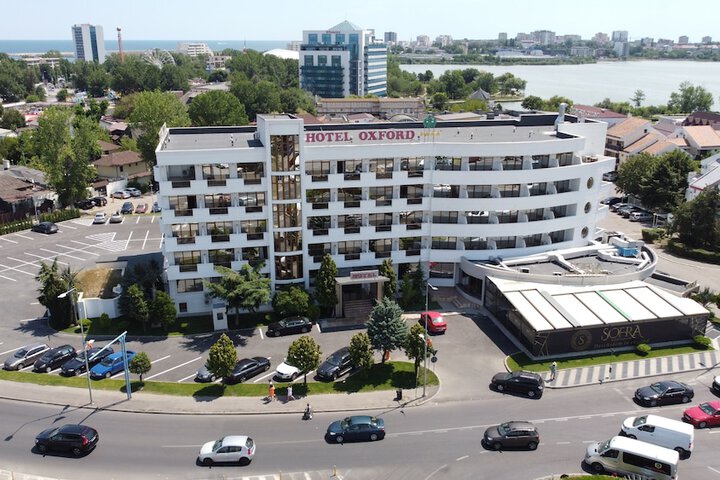 Hotel 32 of 32