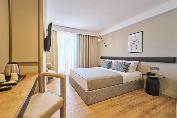 Room 12 of 29